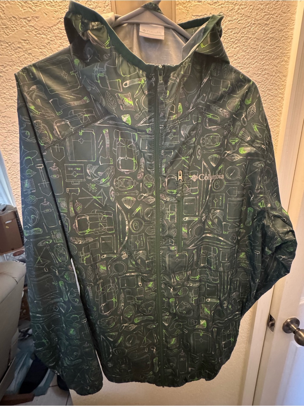 Columbia Men's Green Patterned Hooded Rain Shell/Windbreaker Lightweight